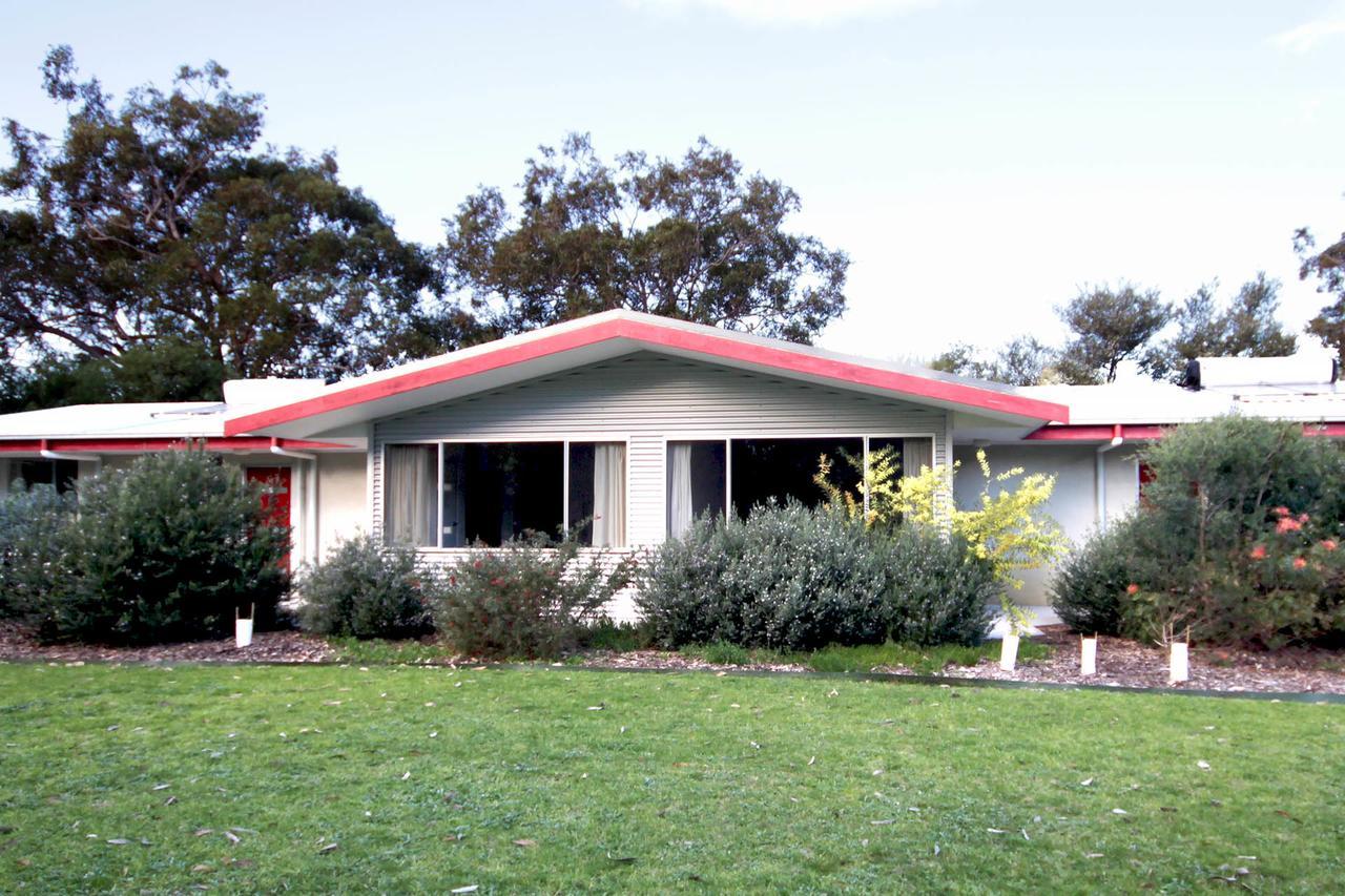 Motel The Abbey Raymond Island Exterior foto
